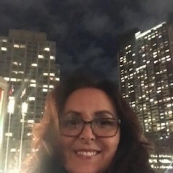 Meet your Posher, Donna - Picture 3 of 3